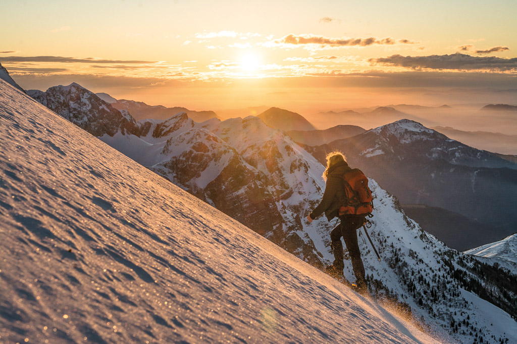 slovenia mountains sunrise walking girl outdoor sports photographer slovenia